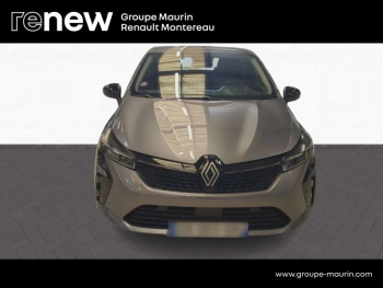 Photo 8 du bon plan RENAULT Clio 1.6 E-Tech 145ch full hybrid Evolution - 24 occasion à 18490 €