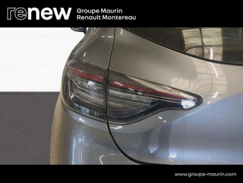 Photo 10 du bon plan RENAULT Clio 1.6 E-Tech 145ch full hybrid Evolution - 24 occasion à 18490 €