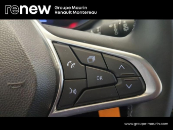 Photo 16 du bon plan RENAULT Clio 1.6 E-Tech 145ch full hybrid Evolution - 24 occasion à 18490 €