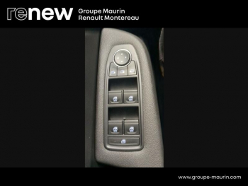 Photo 21 du bon plan RENAULT Clio 1.6 E-Tech 145ch full hybrid Evolution - 24 occasion à 18490 €
