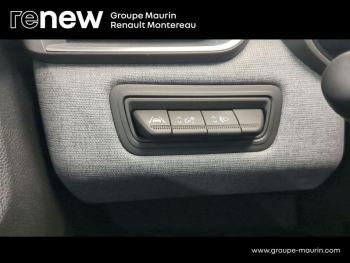 Photo 22 du bon plan RENAULT Clio 1.6 E-Tech 145ch full hybrid Evolution - 24 occasion à 18490 €