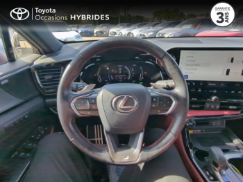 Photo 9 du bon plan LEXUS NX 350h F SPORT Executive 4WD occasion à 45000 €