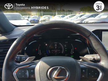 Photo 13 du bon plan LEXUS NX 350h F SPORT Executive 4WD occasion à 45000 €