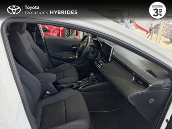 Photo 6 du bon plan TOYOTA Corolla 122h Dynamic Business + Programme Beyond Zero Academy MY22 occasion à 17390 €