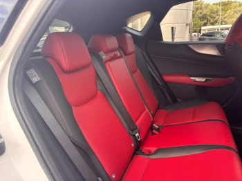 Photo 19 du bon plan LEXUS NX 450h+ F SPORT Executive 4WD occasion à 43990 €