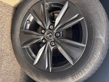 Photo 19 du bon plan LEXUS UX 250h 4WD Luxe MY19 occasion à 24990 €