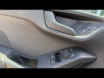 Photo 15 du bon plan FORD Fiesta 1.1 75ch  Cool & Connect 5p occasion à 13490 €