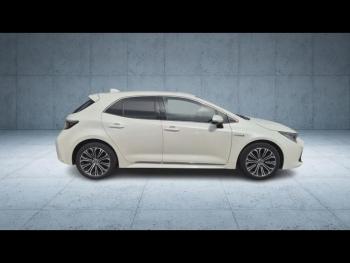 Photo 4 du bon plan TOYOTA Corolla 122h Design occasion à 17990 €