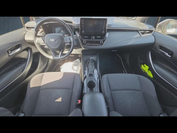 Photo 13 du bon plan TOYOTA Corolla 122h Design occasion à 17990 €