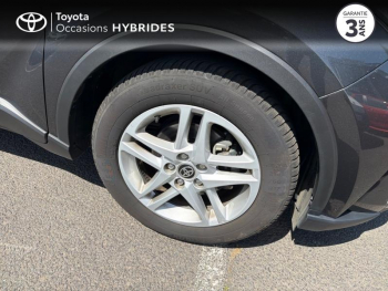 Photo 16 du bon plan TOYOTA C-HR 2.0 Hybride 184ch Dynamic Business E-CVT + Programme Beyond Zero Academy occasion à 20990 €