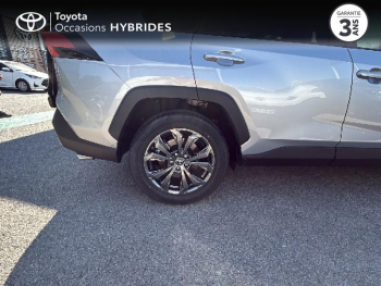 Photo 16 du bon plan TOYOTA RAV4 2.5 Hybride 218ch 30 Years 2WD MY25 occasion à 42990 €
