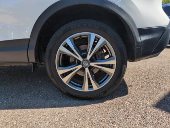 Photo 12 du bon plan NISSAN Qashqai 1.2 DIG-T 115ch N-Connecta occasion à 10980 €