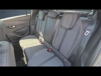 Photo 16 du bon plan PEUGEOT 208 1.2 Hybrid 100ch Allure e-DCS6 occasion à 17880 €