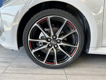 Photo 4 du bon plan TOYOTA Yaris 116h GR Sport 5p MY22 occasion à 22180 €