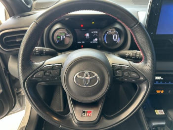 Photo 17 du bon plan TOYOTA Yaris 116h GR Sport 5p MY22 occasion à 22180 €