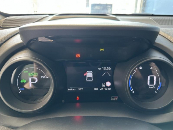 Photo 18 du bon plan TOYOTA Yaris 116h GR Sport 5p MY22 occasion à 22180 €