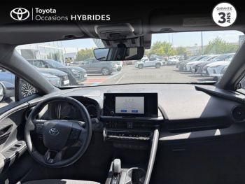 Photo 8 du bon plan TOYOTA C-HR 1.8 Hybride 140ch Design MY25 occasion à 27490 €