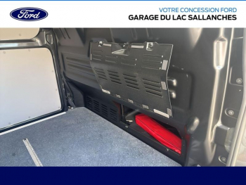 Photo 25 du bon plan FORD Transit Custom Fg VUL 320 L1H1 2.0 EcoBlue 170ch Trail 4x4 BVA8 occasion à 48990 €