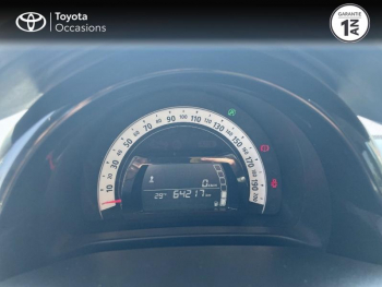 Photo 14 du bon plan RENAULT Twingo 1.0 SCe 65ch Urban Night occasion à 11990 €
