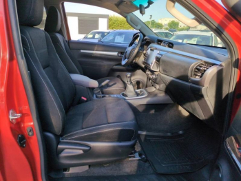 Photo 17 du bon plan TOYOTA Hilux VUL 2.8 D-4D X-Tra Cabine Lounge 4WD MC20 occasion à 36000 €