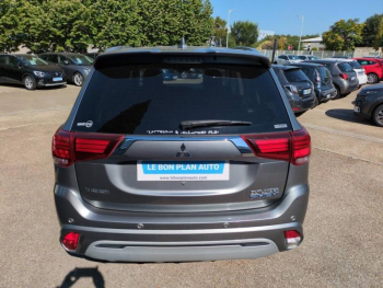 Photo 8 du bon plan MITSUBISHI Outlander PHEV Twin Motor Business 4WD occasion à 18900 €