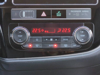 Photo 19 du bon plan MITSUBISHI Outlander PHEV Twin Motor Business 4WD occasion à 18900 €