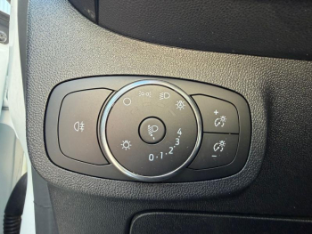 Photo 12 du bon plan FORD Fiesta 1.1 75ch Cool & Connect 5p occasion à 11690 €