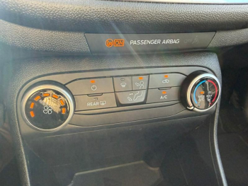 Photo 18 du bon plan FORD Fiesta 1.1 75ch Cool & Connect 5p occasion à 11690 €