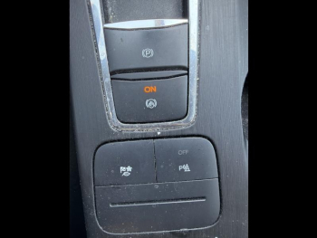 Photo 18 du bon plan FORD Kuga 2.5 Duratec 190ch FHEV E85 ST-Line BVA occasion à 17990 €