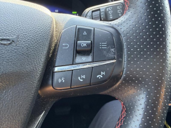 Photo 20 du bon plan FORD Kuga 2.5 Duratec 190ch FHEV E85 ST-Line BVA occasion à 17990 €