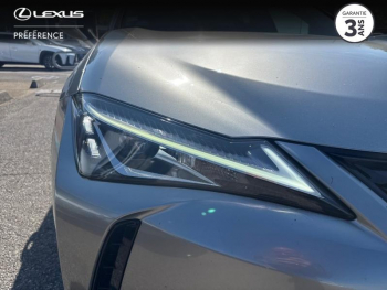 Photo 17 du bon plan LEXUS UX 250h 2WD Premium Edition MY20 occasion à 20490 €