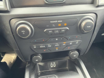 Photo 17 du bon plan FORD Ranger VUL 2.0 TDCi 213ch Double Cabine Raptor BVA10 occasion à 57980 €