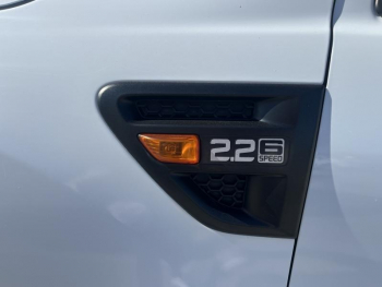 Photo 13 du bon plan FORD Ranger VUL 2.2 TDCi 130ch Double Cabine XL occasion à 17990 €