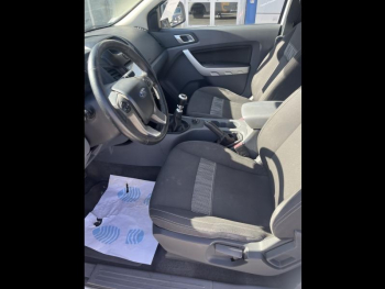 Photo 16 du bon plan FORD Ranger VUL 2.2 TDCi 130ch Double Cabine XL occasion à 17990 €