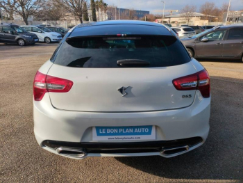 Photo 12 du bon plan DS DS 5 BlueHDi 180ch Performance line S&S EAT6 occasion à 10880 €