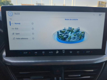 Photo 25 du bon plan FORD Kuga 2.5 Duratec 180ch Hybrid FlexiFuel Titanium Powershift occasion à 27990 €