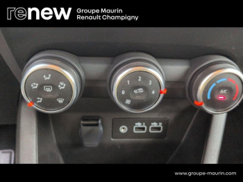 Photo 23 du bon plan RENAULT Clio 1.0 TCe 90ch Evolution occasion à 14390 €