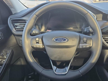 Photo 16 du bon plan FORD Kuga 2.5 Duratec 190ch FHEV E85 Vignale BVA occasion à 27900 €
