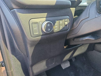 Photo 35 du bon plan FORD Kuga 2.5 Duratec 190ch FHEV E85 Vignale BVA occasion à 27900 €