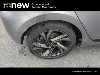 Photo 16 du bon plan RENAULT Clio 1.6 E-Tech hybride 145ch Engineered occasion à 16900 €