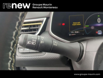 Photo 24 du bon plan RENAULT Clio 1.6 E-Tech hybride 145ch Engineered occasion à 16900 €