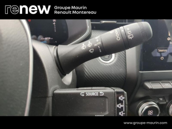 Photo 25 du bon plan RENAULT Clio 1.6 E-Tech hybride 145ch Engineered occasion à 16900 €