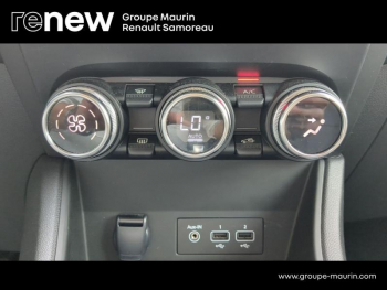 Photo 28 du bon plan RENAULT Captur 1.6 E-Tech hybride 145ch Techno Fast Track occasion à 18700 €