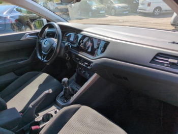 Photo 15 du bon plan VOLKSWAGEN Polo 1.0 TSI 95ch Confortline occasion à 12490 €