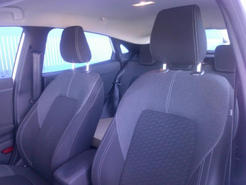 Photo 19 du bon plan FORD Puma 1.0 Flexifuel 125ch S&S E85 mHEV Titanium occasion à 18900 €