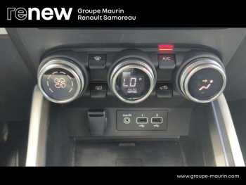 Photo 30 du bon plan RENAULT Clio 1.6 E-Tech hybride 145ch Techno occasion à 17400 €