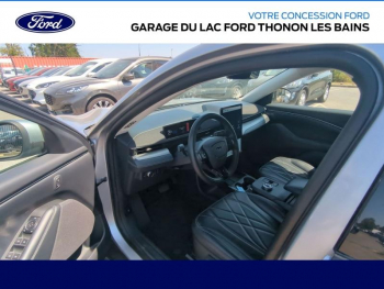 Photo 5 du bon plan FORD Mustang Mach-E 269ch Standard Range 76kWh Mach-E Propulsion occasion à 26990 €