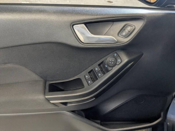 Photo 8 du bon plan FORD Fiesta 1.0 Flexifuel 95ch ST-Line 5p occasion à 16490 €