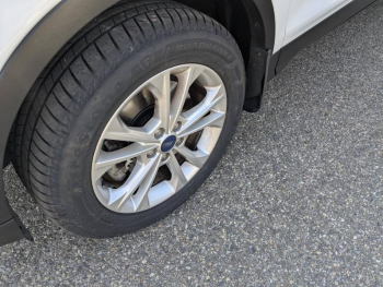 Photo 5 du bon plan FORD Kuga 2.0 TDCi 180ch Stop&Start Titanium 4x4 Powershift occasion à 14900 €