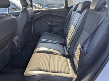 Photo 9 du bon plan FORD Kuga 2.0 TDCi 180ch Stop&Start Titanium 4x4 Powershift occasion à 14900 €